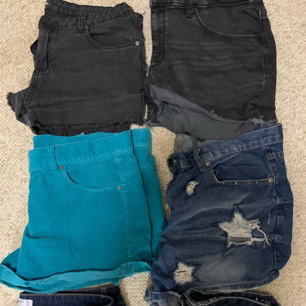 LOT 6 pairs W shorts various brands 16/17 GUC